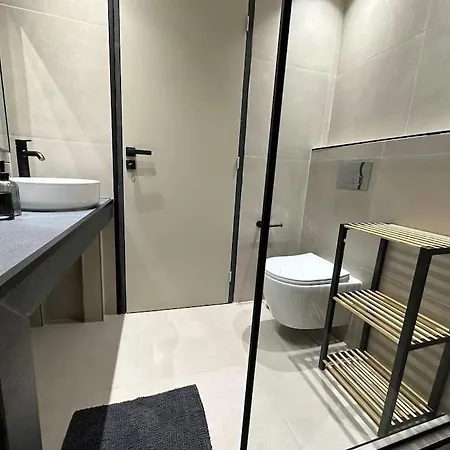 דירה Downtown Living 2 *