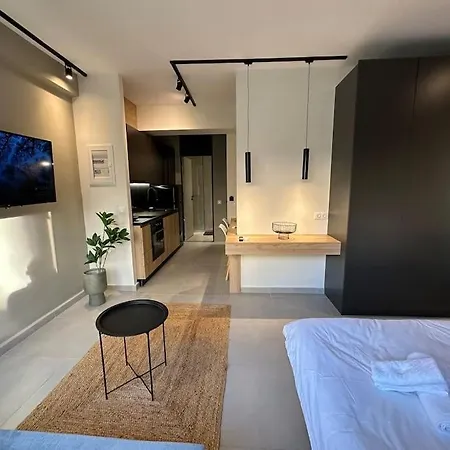 Downtown Living 2 * 테살로니키